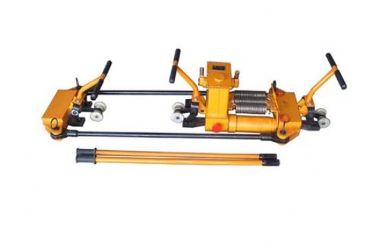 點(diǎn)擊查看詳細(xì)信息<br>標(biāo)題：YTF-400Ⅱ型液壓軌縫調(diào)整器 閱讀次數(shù)：1937